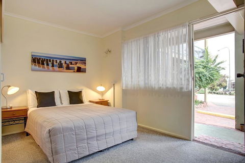 Navigators Motel & Diner - Accommodation QLD 2