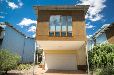 South Shores Villa 50 - Accommodation QLD 4