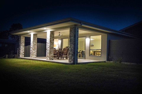 Brock's Base - Accommodation QLD 9