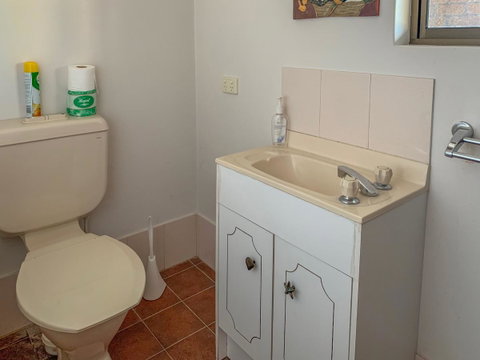 Seacroft - Accommodation QLD 13