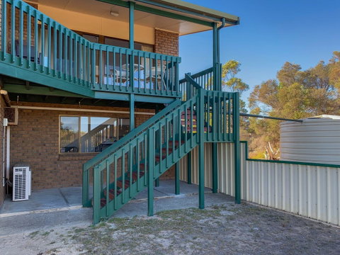 Seacroft - Accommodation QLD 28