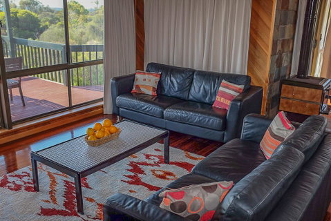 Seacroft - Accommodation QLD 7