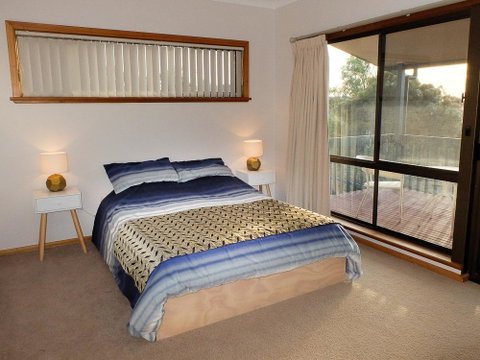 Seacroft - Accommodation QLD 9