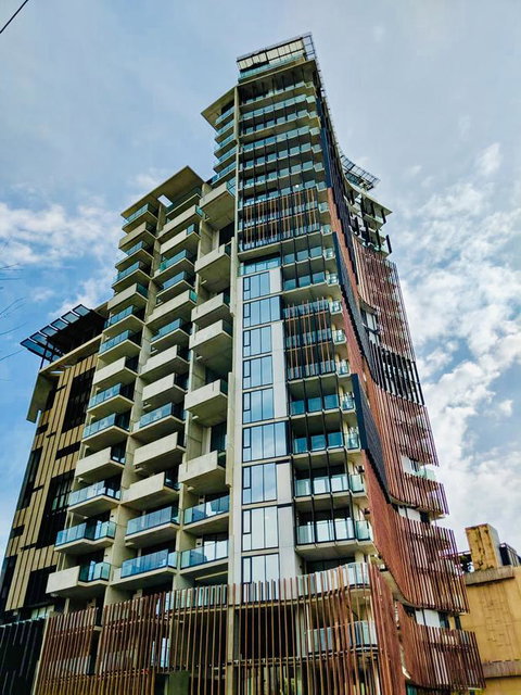 ONE Adelaide CBD - Accommodation QLD 1