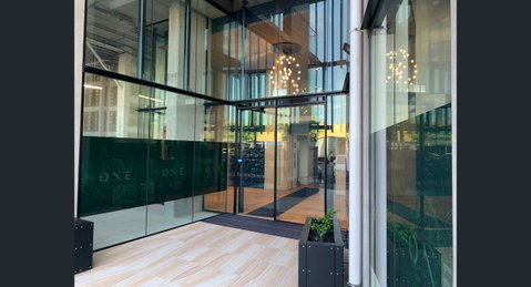 ONE Adelaide CBD - Accommodation QLD 3