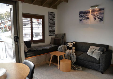 CHILL-OUT - Thredbo - Accommodation QLD 1