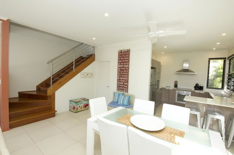 Boom 6 Boomerang Beach - Accommodation QLD 13