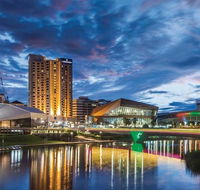 Executive 3 Bedroom Apartment  Internet  Parking - Accommodation QLD