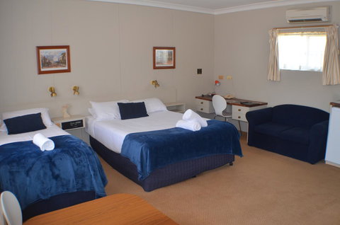Deer Park Motor Inn Armidale - Accommodation QLD 1