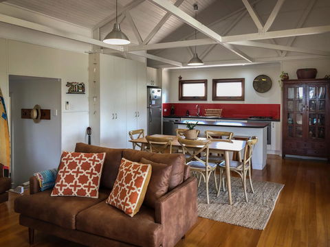 SeaLaVie - Accommodation QLD 0