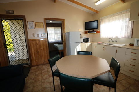 Millicent Hillview Caravan Park - Accommodation QLD 33