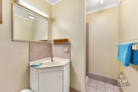 Millicent Hillview Caravan Park - Accommodation QLD 14