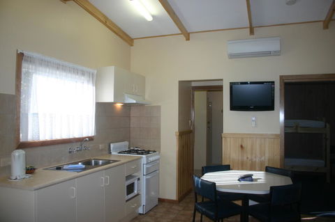 Millicent Hillview Caravan Park - Accommodation QLD 35