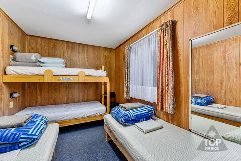 Millicent Hillview Caravan Park - Accommodation QLD 15