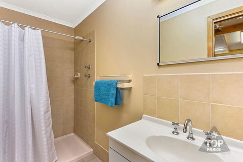 Millicent Hillview Caravan Park - Accommodation QLD 17