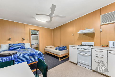 Millicent Hillview Caravan Park - Accommodation QLD 11