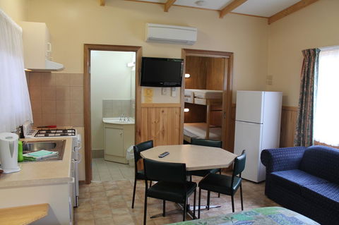 Millicent Hillview Caravan Park - Accommodation QLD 27