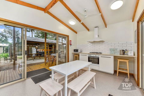 Millicent Hillview Caravan Park - Accommodation QLD 21