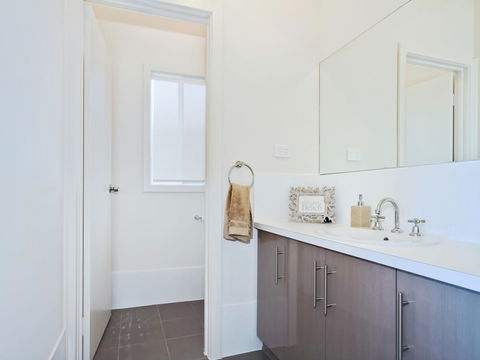 Seas The Day - Accommodation QLD 10