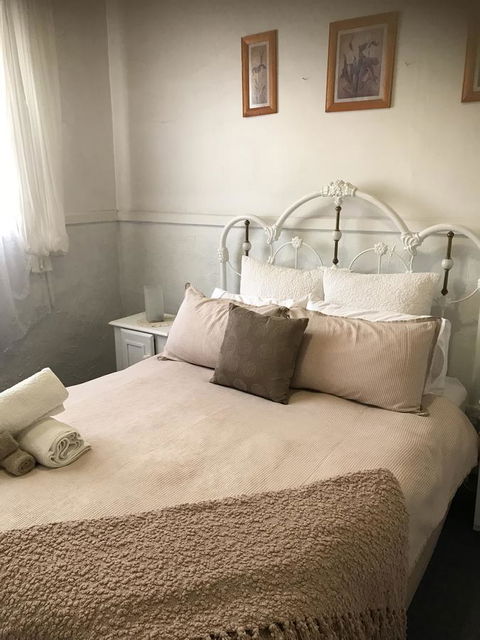 Cosy Nook - Accommodation QLD 8