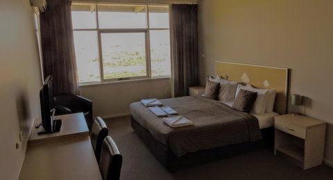 Highway One Motel - Accommodation QLD 22