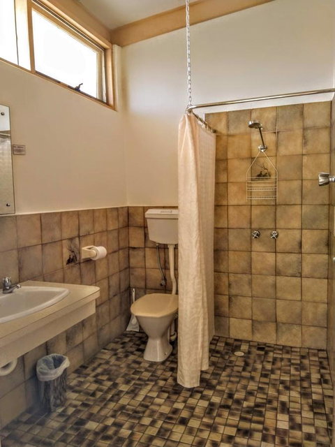 Highway One Motel - Accommodation QLD 28