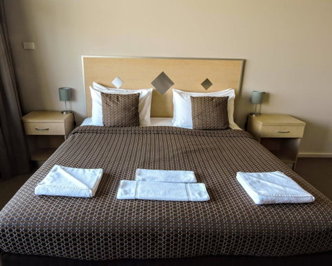 Highway One Motel - Accommodation QLD 21