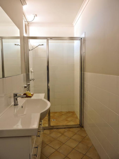 Highway One Motel - Accommodation QLD 30