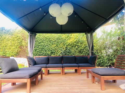 Stunning House With Beautiful Entertainment Area!! - Accommodation QLD 15