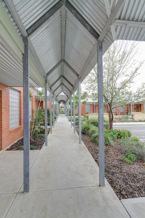 Strath Motel - Accommodation QLD 5