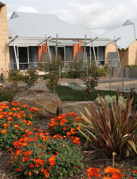 Strath Motel - Accommodation QLD 6