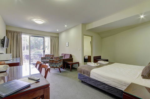 Strath Motel - Accommodation QLD 18