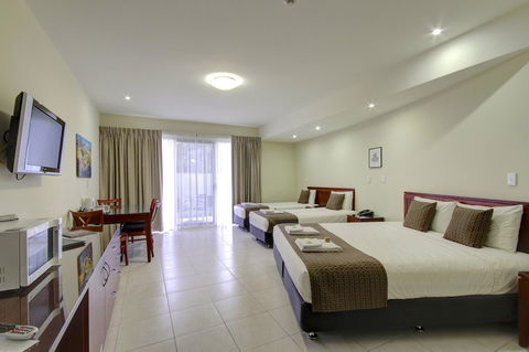 Strath Motel - Accommodation QLD 13