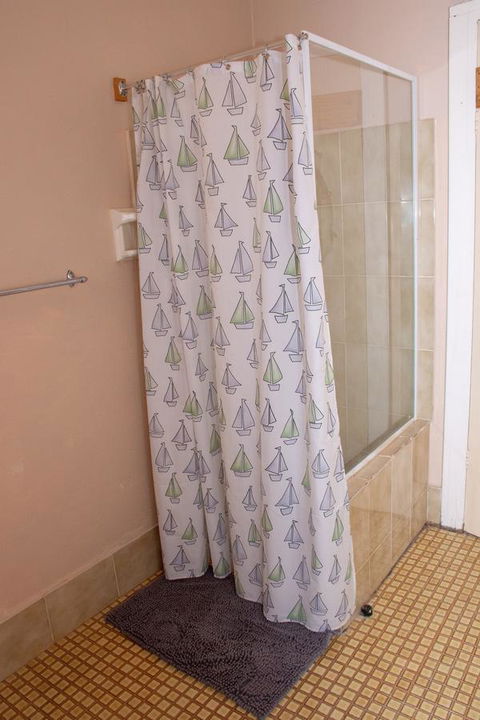 Kimba Units - Accommodation QLD 10