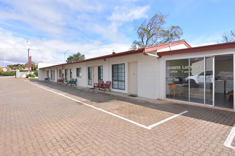 Motel Poinsettia - Accommodation QLD 9