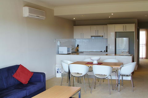 Pier Number 10 - Accommodation QLD 3