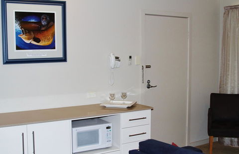 Pier Number 10 - Accommodation QLD 11