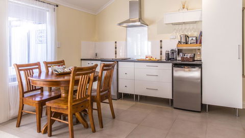 One Tree Bed And Breakfast - Accommodation QLD 18