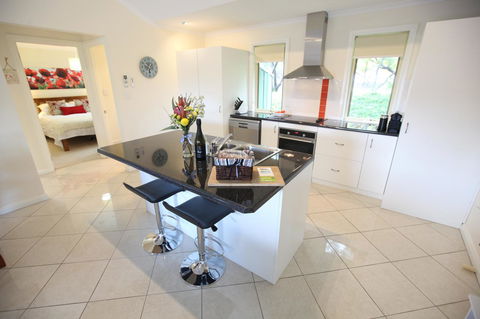 One Tree Bed And Breakfast - Accommodation QLD 8