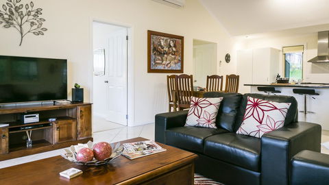 One Tree Bed And Breakfast - Accommodation QLD 6