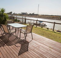 Waterfront on Jefferson at Wellington Marina SA - Accommodation QLD
