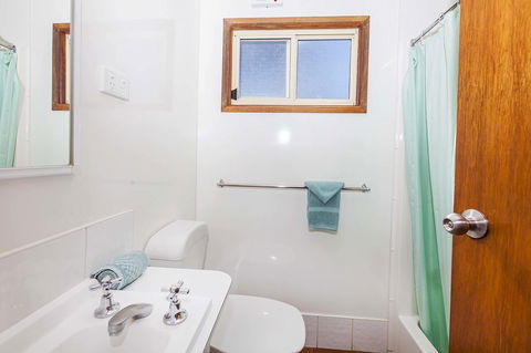 Echo Holiday Parks - Naracoorte - Accommodation QLD 15