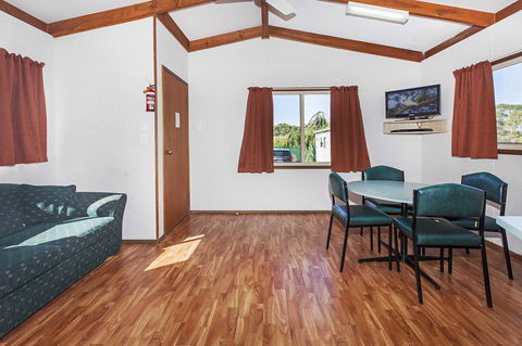 Echo Holiday Parks - Naracoorte - Accommodation QLD 14