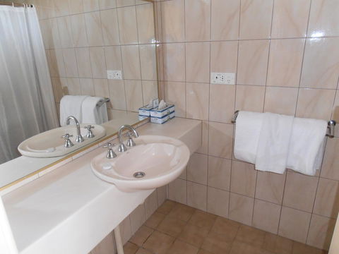 Haven Marina Motel - Accommodation QLD 17