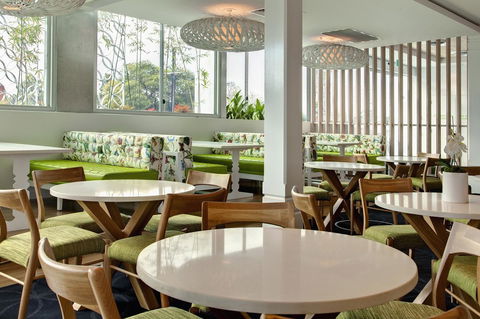 Walkers Arms Hotel - Accommodation QLD 4