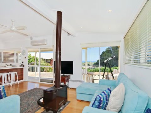 Boat House - Accommodation QLD 3