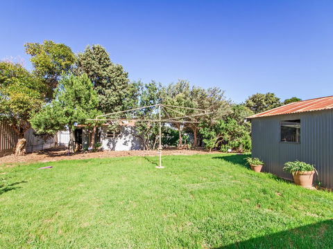 Boat House - Accommodation QLD 11