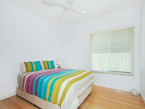 Boat House - Accommodation QLD 5