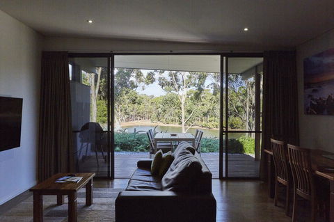 Eight Willows Retreat - Accommodation QLD 5