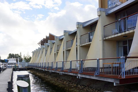 Oceanside 23 - Accommodation QLD 22